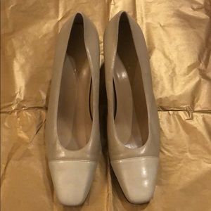 Bandolino Pumps, Size 10